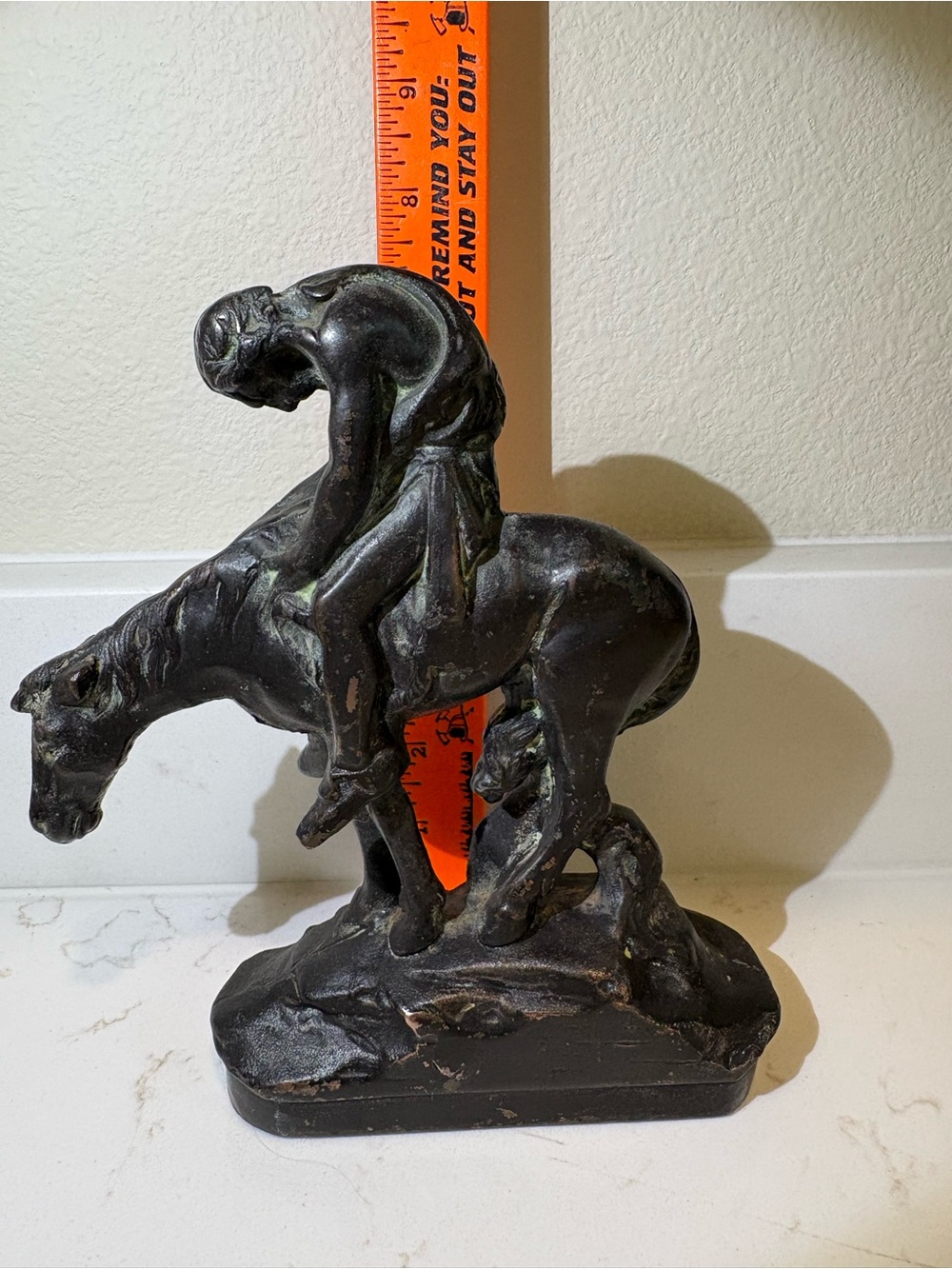 Copper plated cast iron “End of trail” Native American on horse sculpture - Picture 6 of 7